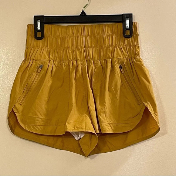FP MOVEMENT‎ by FREE PEOPLE NWOT The Noiseless Way Home‎ Shorts in Turmeric - Picture 3 of 10